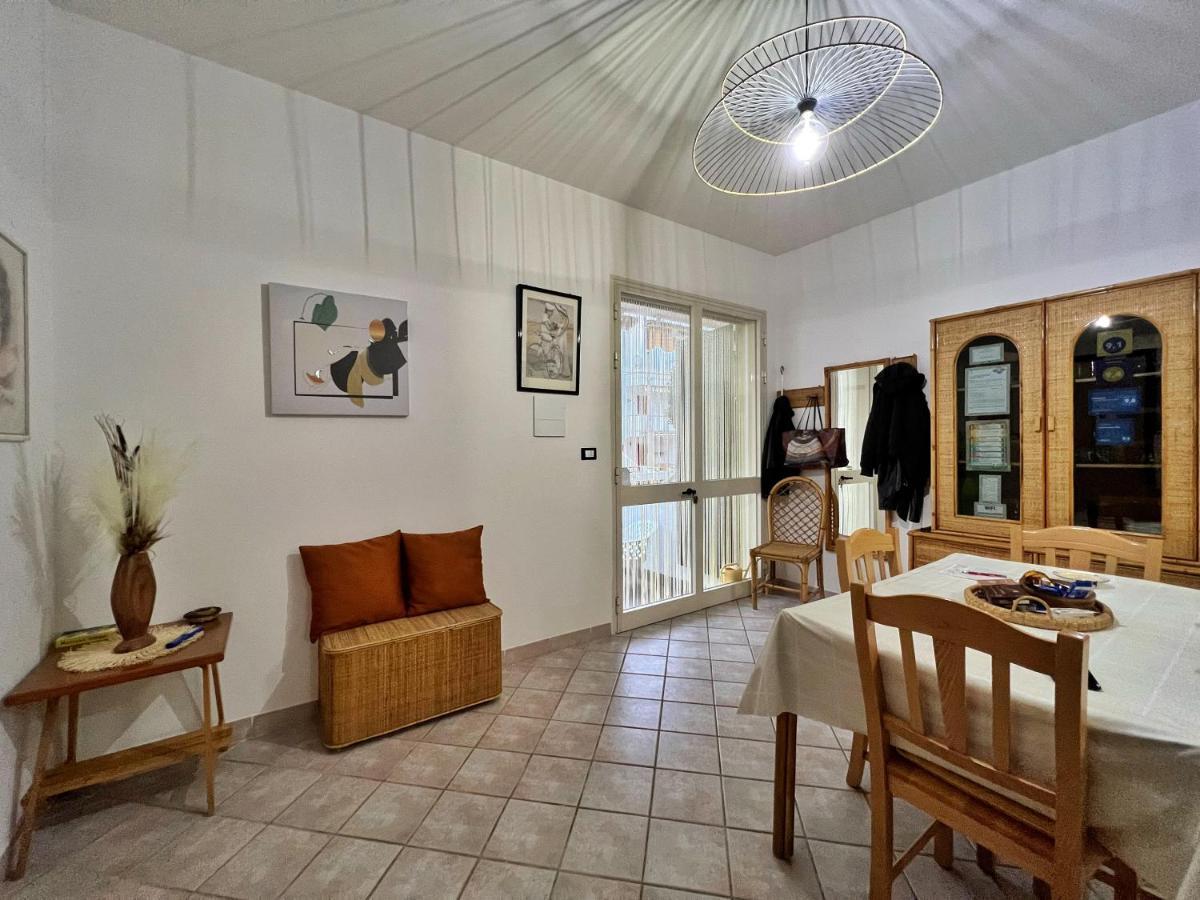 Casa Vacanza Rita Marina Di Pescoluse Exterior photo